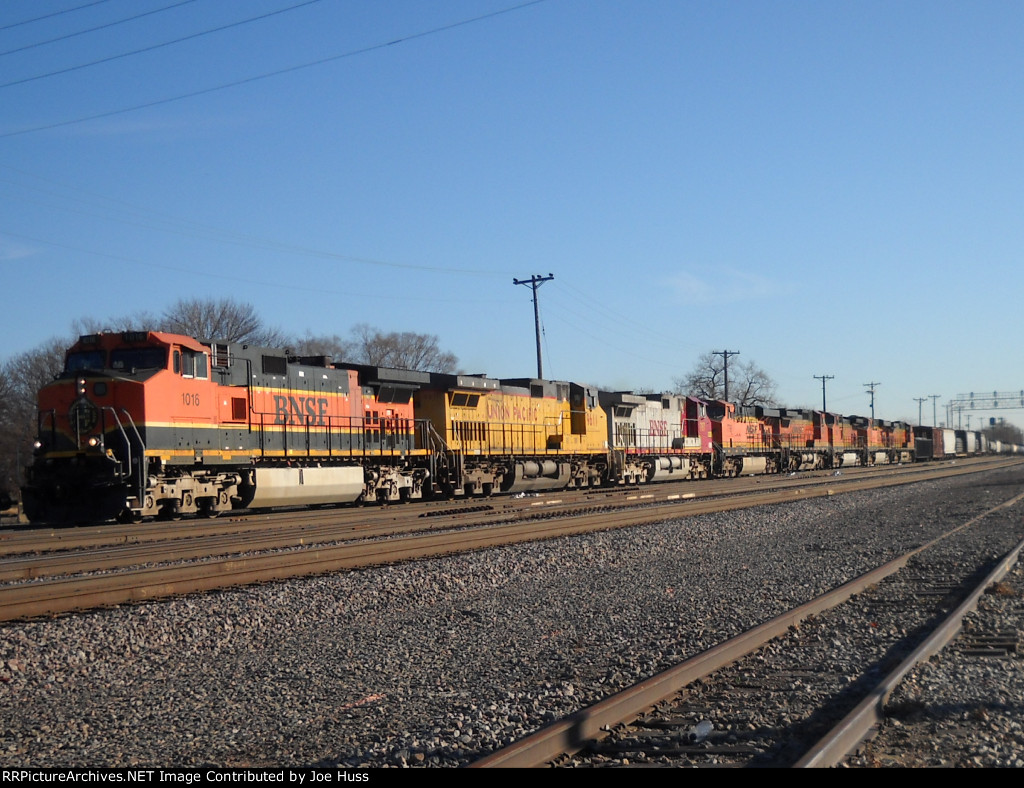 BNSF 1016 West